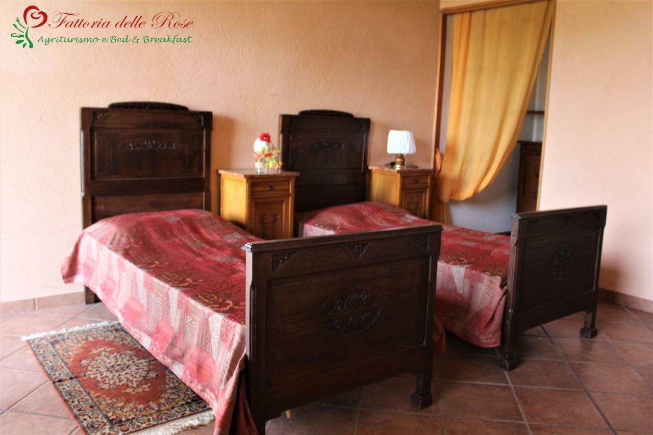 Villa Fattoria Delle Rose à Salussola Extérieur photo