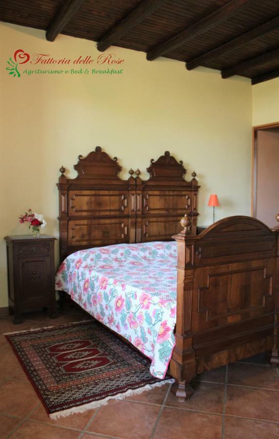 Villa Fattoria Delle Rose à Salussola Extérieur photo